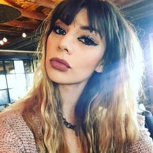 Meet your Posher, Priscilla